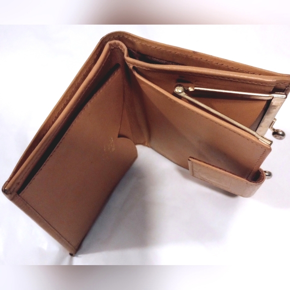 Celine Macadam Kisslock Compact Vintage Wallet GUC - Picture 13 of 16